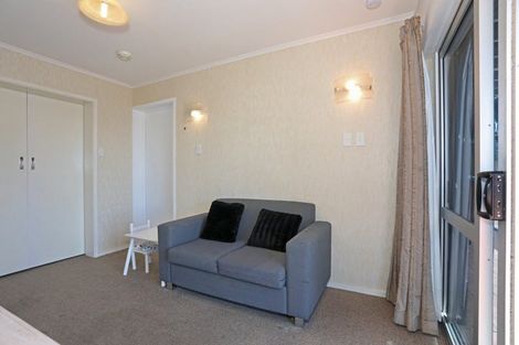 Photo of property in 16 Dalzien Place, Feilding, 4702