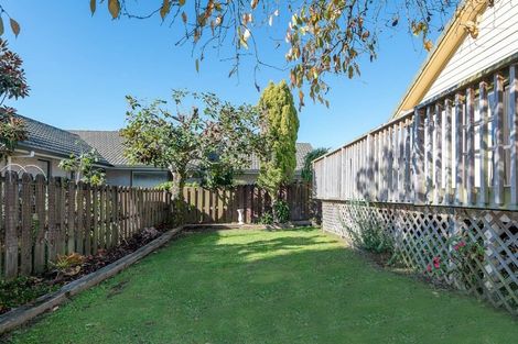 Photo of property in 1/30 Galloway Crescent, Farm Cove, Auckland, 2012