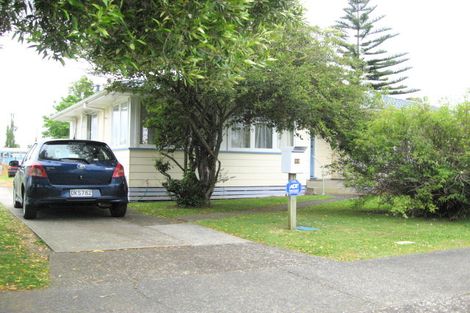 Photo of property in 33 Valiant Street, Mangere, Auckland, 2022