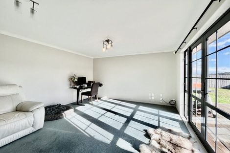 Photo of property in 20 Kelso Grove, Kelson, Lower Hutt, 5010