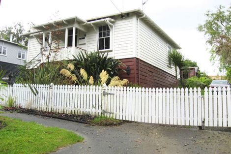 Photo of property in 4 Railway Terrace, Morningside, Whangarei, 0110