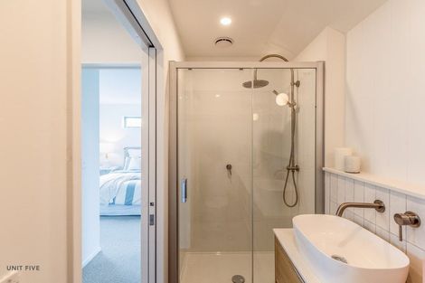 Photo of property in 112b Wildberry Street, Woolston, Christchurch, 8023