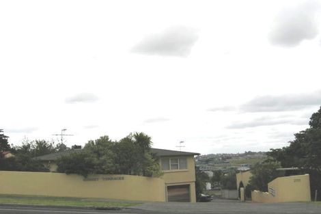 Photo of property in 4/270 Sunset Road, Windsor Park, Auckland, 0632
