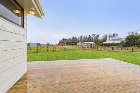 Photo of property in 150 Constable Road, Waiuku, 2683