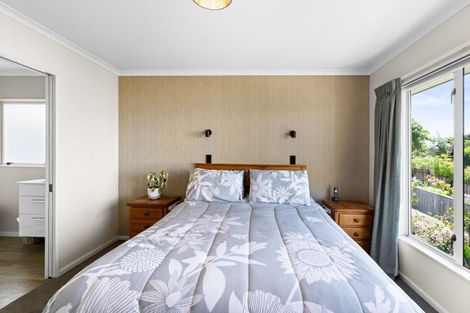 Photo of property in 76a Churchill Drive, Taradale, Napier, 4112