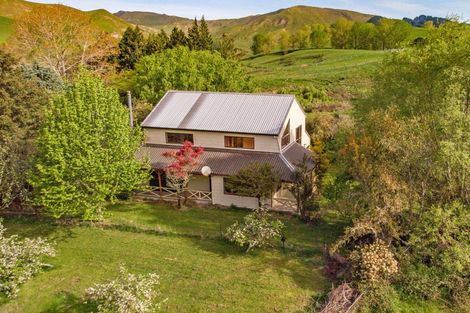 Photo of property in 940 Waimarama Road, Waimarama, Havelock North, 4294