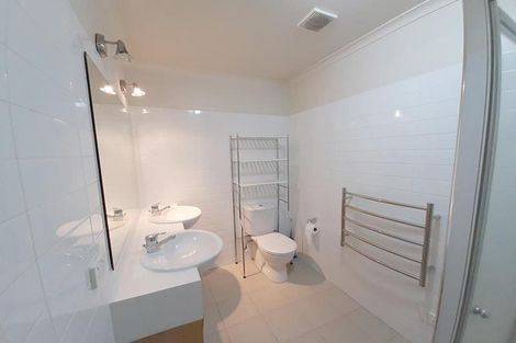 Photo of property in 115e Remuera Road, Remuera, Auckland, 1050