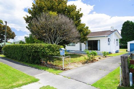 Photo of property in 122 De Lautour Road, Inner Kaiti, Gisborne, 4010