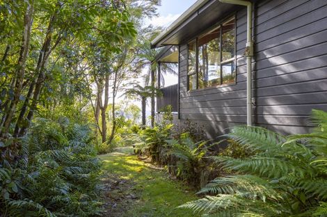Photo of property in 10 Pukawa Road, Pukawa Bay, Turangi, 3381