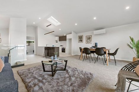 Photo of property in 1 Blenheim Place, Judea, 3110