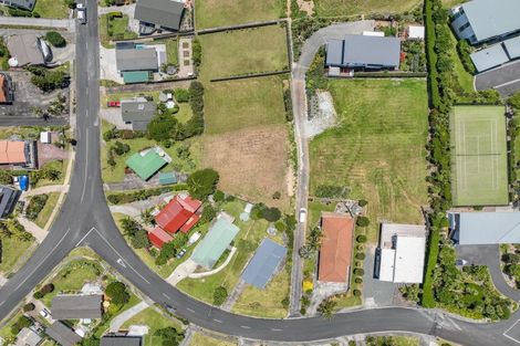 Photo of property in 40 Stratford Drive, Cable Bay, 0420