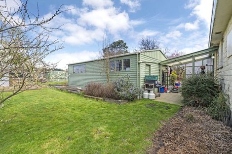 Photo of property in 40 High Street, Hawarden, 7385