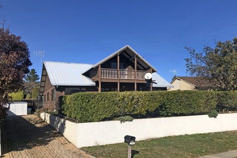 Photo of property in 15 Oregon Drive, Kelvin Heights, Queenstown, 9300