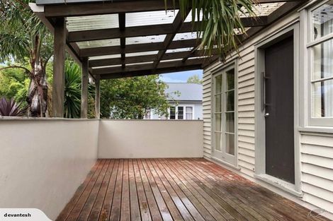 Photo of property in 17 Blacklock Avenue, Henderson, Auckland, 0612