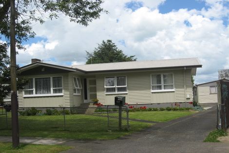 Photo of property in 23 Brentford Place, Manurewa, Auckland, 2102