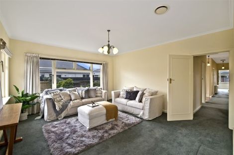 Photo of property in 57 Bryndwr Road, Bryndwr, Christchurch, 8052