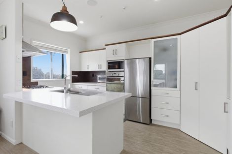 Photo of property in 32 Vale Street, Otumoetai, Tauranga, 3110