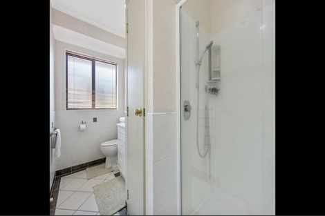 Photo of property in 1 Ashland Place, Weymouth, Auckland, 2103
