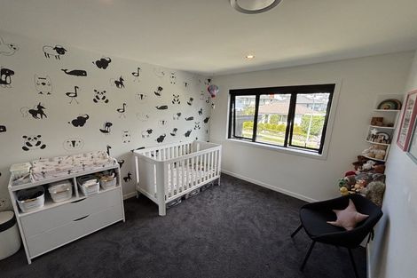 Photo of property in 17 Endurance Rise, Orewa, 0931