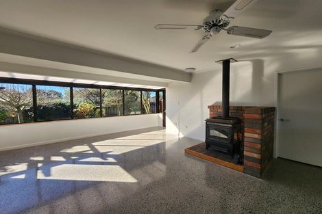 Photo of property in 7 Kaitake Place, Oakura, 4314