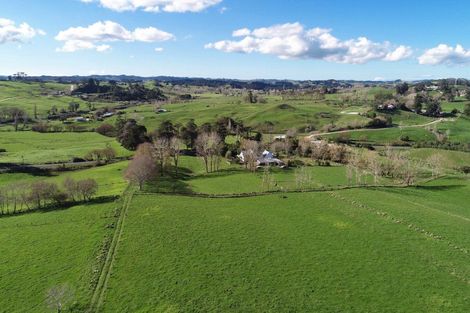 Photo of property in 917 Port Albert Road, Wellsford, 0973