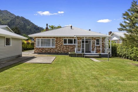 Photo of property in 19 Spencer Street, Te Aroha, 3320