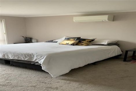 Photo of property in 4 Alloway Street, Westgate, Auckland, 0614