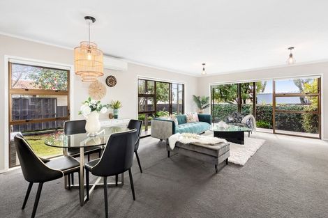 Photo of property in 1/322 Te Atatu Road, Te Atatu South, Auckland, 0610