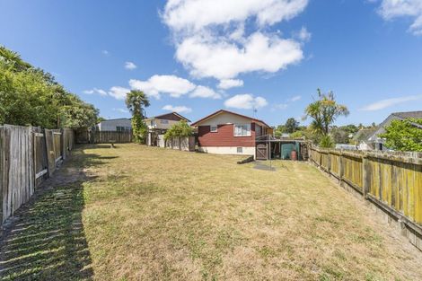 Photo of property in 19 Pankhurst Place, Sunnyvale, Auckland, 0612