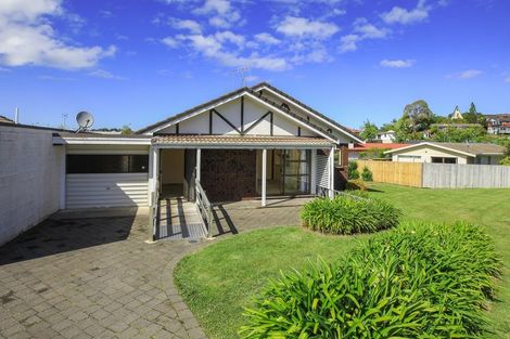 Photo of property in 4b Harlech Place, Dinsdale, Hamilton, 3204