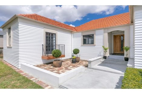 Photo of property in 5 Casey Avenue, Fairfield, Hamilton, 3214