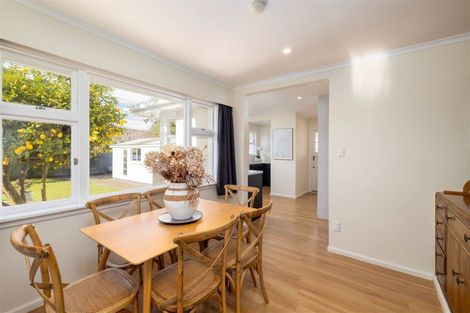 Photo of property in 9 Centaurus Road, Cashmere, Christchurch, 8022