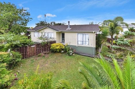 Photo of property in 18 Limond Street, Randwick Park, Auckland, 2105