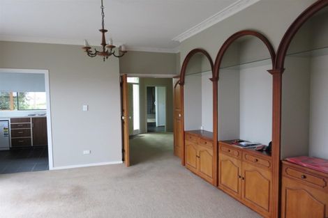 Photo of property in 16 Pitcairn Street, Oakura, 4314