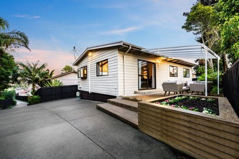 Photo of property in 38 Eyre Street, Henderson, Auckland, 0612