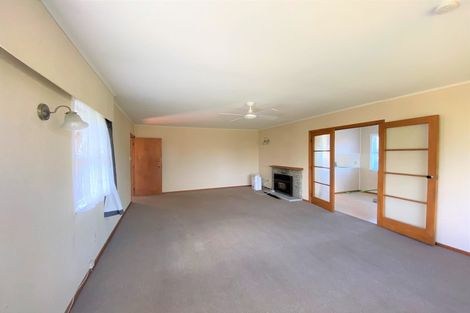 Photo of property in 61 Blakeborough Drive, Forrest Hill, Auckland, 0620
