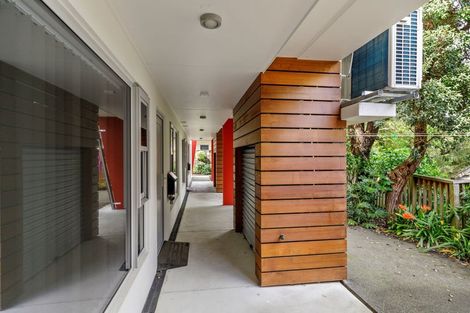 Photo of property in 29e Wai-iti Crescent, Woburn, Lower Hutt, 5010