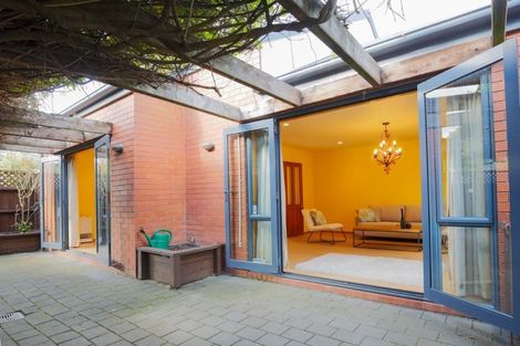 Photo of property in 4 Landsdowne Terrace, Cashmere, Christchurch, 8022