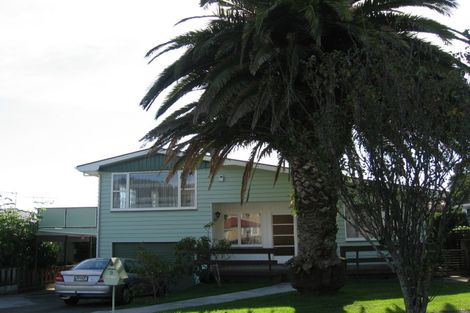 Photo of property in 9 Tanekaha Street, Stokes Valley, Lower Hutt, 5019