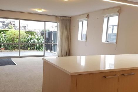 Photo of property in 5/180 Peterborough Street, Christchurch Central, Christchurch, 8013