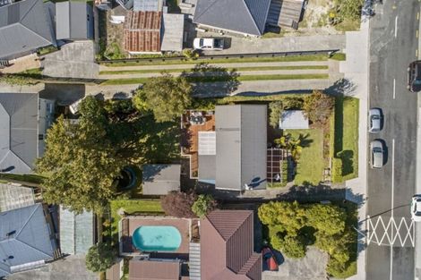 Photo of property in 24 La Rosa Street, Green Bay, Auckland, 0604