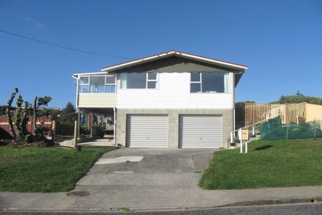 Photo of property in 6a Lambley Road, Titahi Bay, Porirua, 5022