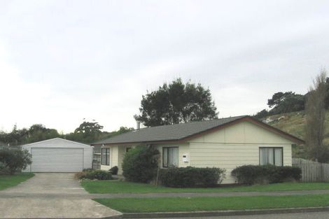 Photo of property in 3 Poneke Drive, Waikanae, 5036