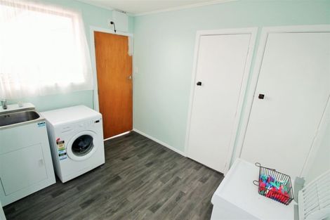 Photo of property in 2 Glenkill Street, Tokoroa, 3420