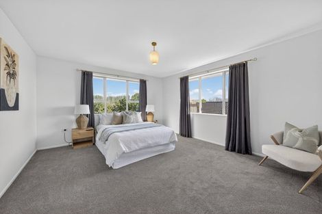 Photo of property in 31 Willowview Drive, Redwood, Christchurch, 8051