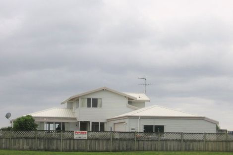 Photo of property in 128 Puka Crescent, Matarangi, Whitianga, 3592