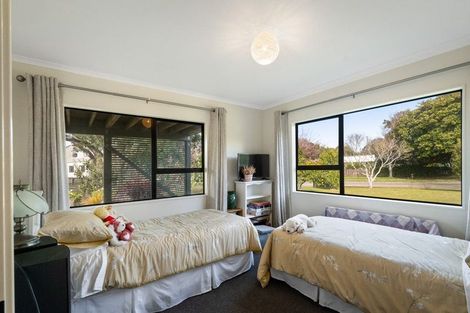 Photo of property in 11 Pohutukawa Drive, Athenree, Katikati, 3177