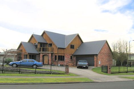 Photo of property in 52 Ayrshire Drive, Grandview Heights, Hamilton, 3200