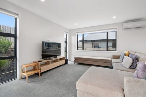 Photo of property in 54 Paparahi Place, Wainui, Silverdale, 0992