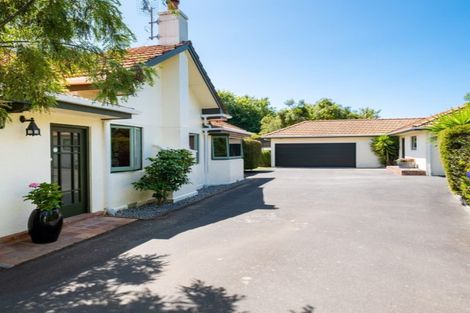Photo of property in 1 Tauroa Road, Havelock North, 4130